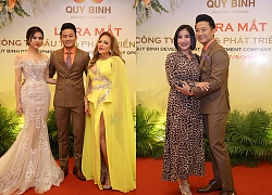 Quý Bình lên chức ông chủ được loạt mỹ nhân showbiz tới chúc mừng