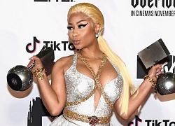 Sau phát ngôn giải nghệ, Nicki Minaj bị 'phanh phui' đang làm nhạc mới trong phòng thu