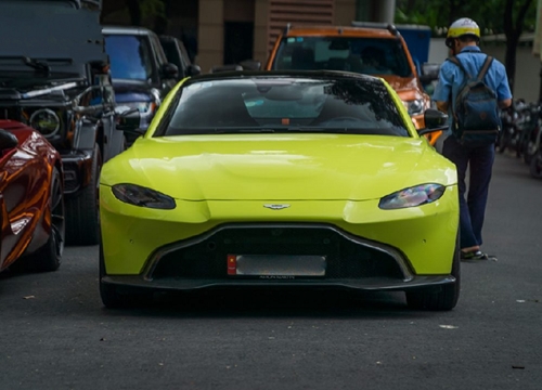 Siêu xe Aston Martin Vantage 15 tỷ lăn bánh ở SG