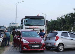 Tai nạn liên hoàn giữa 5 ô tô trên QL18, nhiều người hoảng loạn