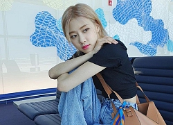 Trong khi mình "lôi thôi lếch thếch" khi đi máy bay thì Rosé (BLACKPINK) lại xinh xuất sắc, lấy giấy bút học ngay tips chụp hình thôi!