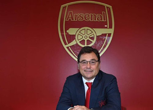 Bố Già Raul của Arsenal