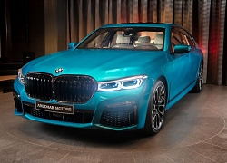 Có lẽ Atlantis Blue là màu sơn đẹp nhất trong bảng màu của BMW