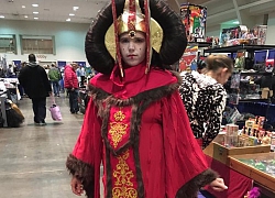 Cosplay Padmé Amidala trong bộ trang phục nữ hoàng