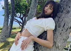 Đăng ảnh khoe chân dài sương sương, BLACKPINK Lisa khiến chiếc áo cháy hàng vì quá hot