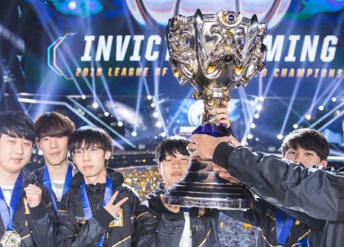 Để thua tan nát trước LNG của SofM ở vòng playoffs, IG vẫn góp mặt ở CKTG 2019