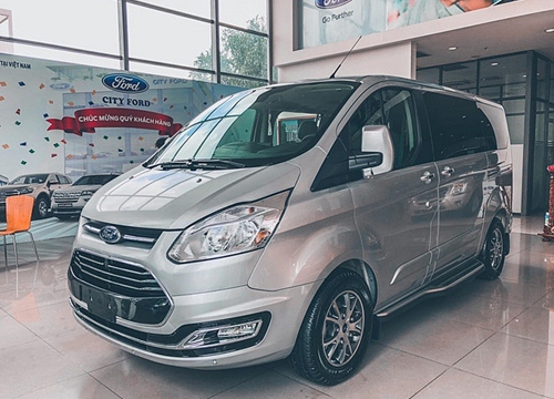 Ford Tourneo có 2 phiên bản Trend và Titanium, giá chưa công bố