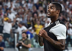 HLV Sarri khiến MU không thể có Douglas Costa