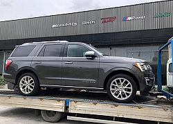 'Khủng long' Ford Expedition 2019 đầu tiên về Việt Nam