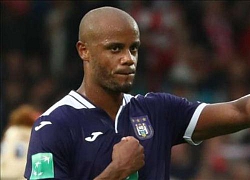 Kompany thừa nhận rời Man City hè này là quá muộn