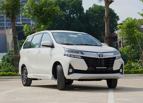 Mitsubishi Xpander bất ngờ lao dốc, Avanza thăng hoa