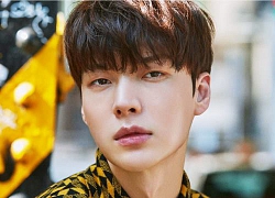 Thái độ bất thường của Ahn Jae Hyun trên phim trường bất ngờ được lật lại, mãi sau này đồng nghiệp mới vỡ lẽ