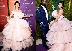 Cardi B lộng lẫy trong bộ váy "siêu to khổng lồ"