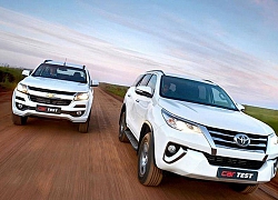 Chevrolet Trailblazer giảm giá trăm triệu vẫn bị Toyota Fortuner bỏ xa