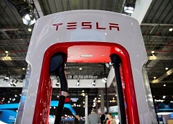 Doanh nghiệp Brazil đàm phán cung cấp pin lithium cho Tesla