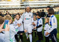 Ronaldinho chuẩn bị tái xuất ở tuổi 39