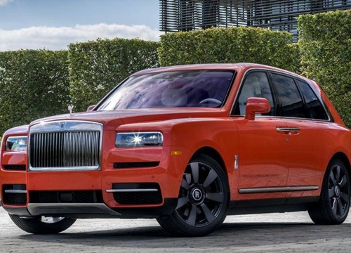 SUV của giới siêu giàu Rolls-Royce Cullinan phải triệu hồi do lỗi đèn hậu