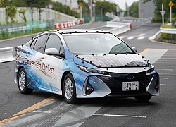 Toyota cố tìm công nghệ giúp ô tô chạy mãi mãi