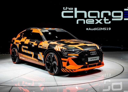 Chưa ra mắt, SUV coupe chạy điện Audi e-tron Sportback đã được hé lộ với dàn vỏ cực "cool"