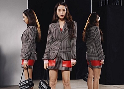 Mặc như cô công sở đi dự show Burberry, Jisoo vẫn toát lên thần thái đỉnh cao ít ai bì kịp