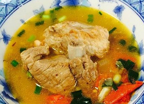 Canh sườn nấu sấu