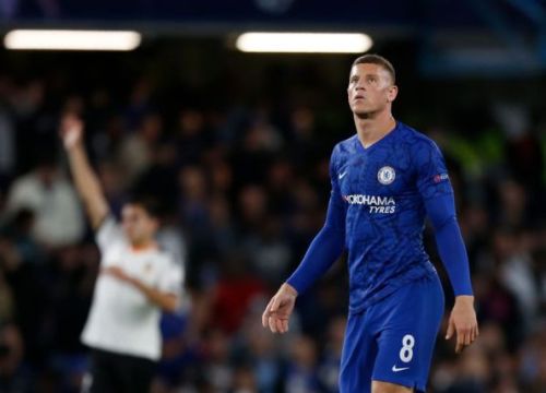 Chelsea thất bại trên sân nhà, HLV Lampard vẫn bảo vệ "tội đồ" Barkley