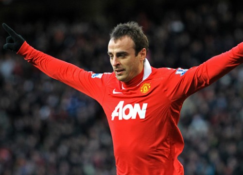 Cựu tiền đạo MU Dimitar Berbatov giải nghệ