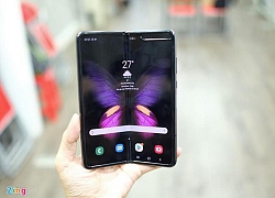 Galaxy Fold về VN, bị hét giá 99 triệu đồng