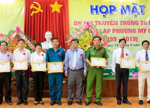 Họp mặt kỷ niệm 20 năm thành lập phường Mỹ Quý