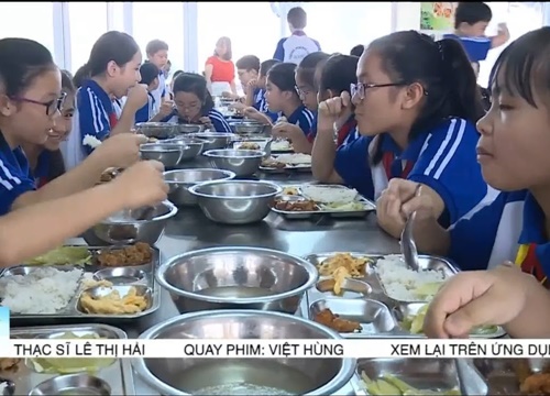 Khó khăn trong việc xây dựng, hoàn thiện và triển khai bữa ăn học đường