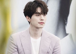 'Thần chết' Lee Dong Wook tổ chức họp fan hoành tráng, kỷ niệm 20 năm ra mắt