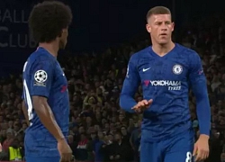 Tiền vệ Chelsea bị chỉ trích vì giành đá 11 m và sút hỏng