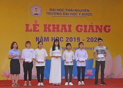 Trường Đại học Y- Dược (ĐH Thái Nguyên) khai giảng năm học mới