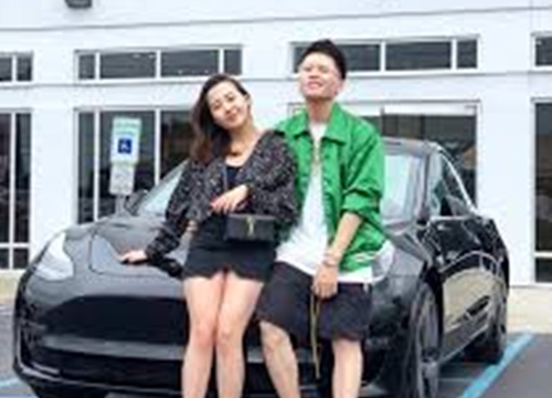 Vlogger Benjamin Trần tậu Tesla Model 3, tiết lộ không mua màu trắng vì giống Toyota Vios