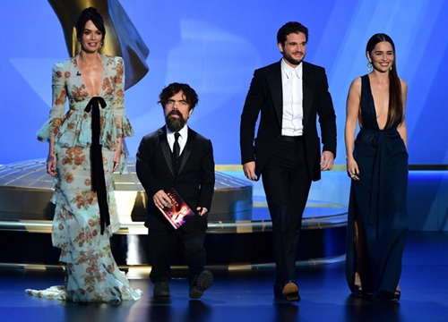 Game of Thrones ẵm Emmy 2019: Nghe vô lý đùng đùng mà ngẫm lại thấy cực thuyết phục?