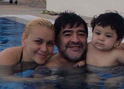 Maradona cùng sở thích bắt người tình mặc áo cảnh sát khi lên giường