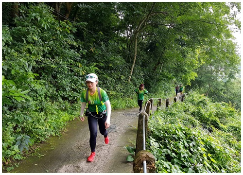 Marathon lên núi Cấm