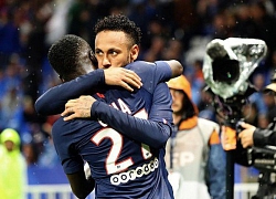 Neymar nhận cơn mưa rác từ CĐV Lyon