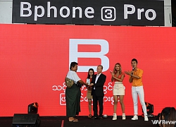 Offline Bphone 3 khuấy động cả Mandalay của đất nước 'Vạn chùa'