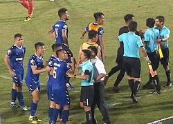 Sững sờ &#8220;bẻ còi&#8221; V-League: Tiến Linh U23 mất bàn thắng, Viettel hưởng lợi