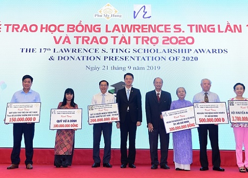 Trao gần 8,5 tỷ đồng học bổng Lawrence S. Ting cho học sinh nghèo