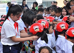 Vận động toàn dân đội mũ bảo hiểm cho trẻ em