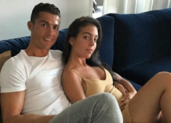 Cristiano Ronaldo: "Lên giường với bạn gái sướng hơn lập siêu phẩm"