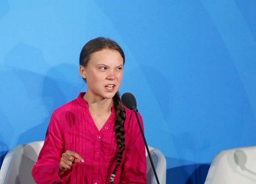 Dân mạng khắp nơi tranh cãi trước bài phát biểu của cô bé 16 tuổi Greta Thunberg, khen ngợi có, chỉ trích vô lễ và thiếu hiểu biết cũng không ít