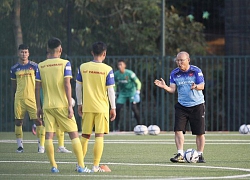 HLV Park Hang Seo phân thân ở hai đội tuyển