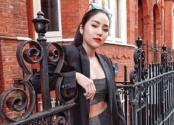 Để diện blazer sexy mà không bị dừ, các nàng nên sắm ngay crop top hoặc áo lót thật xịn