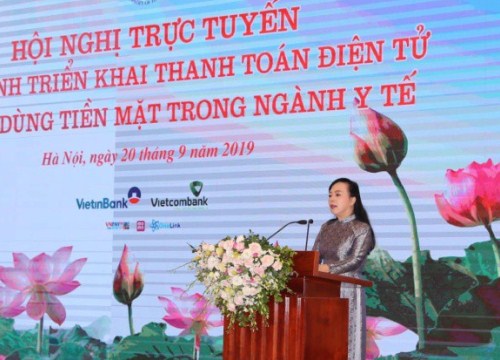 Lợi ích từ việc thanh toán viện phí không dùng tiền mặt