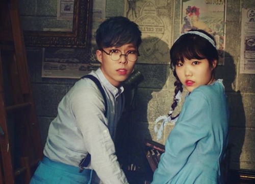 Sắp Perfect All-Kill, bài hát mới của AKMU bất ngờ out top 100 Naver vì...