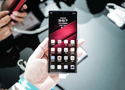 Sếp Huawei chê Mi Mix Alpha "không thực tế", sếp Xiaomi liền dè bỉu Mate 30 RS