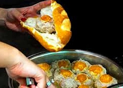 Tiệm bánh mì trứng muối doanh thu gần nửa tỷ mỗi tháng